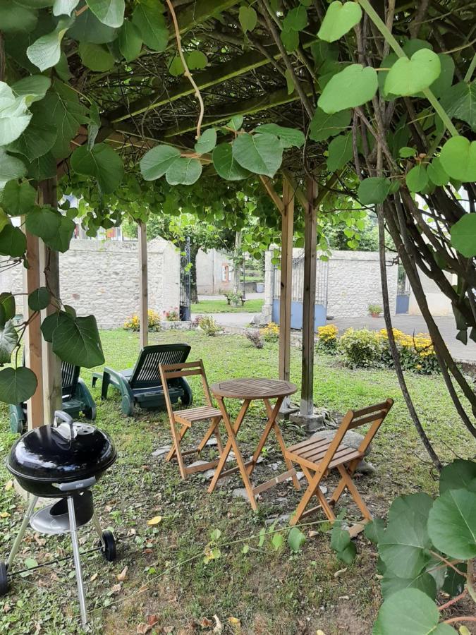 Bel Appartement Renove Dans Maison Bigourdane Pouzac Eksteriør bilde